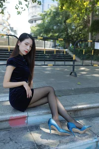 Traditional Elegance Meets Modern Style: Mei Zi in Black Silk Cheongsam - image 53