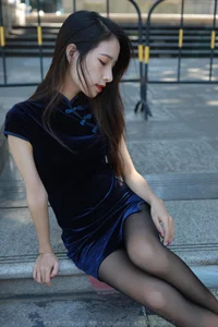 Traditional Elegance Meets Modern Style: Mei Zi in Black Silk Cheongsam - image 50