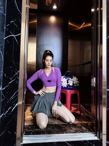 Vietnamese Beauty Queens Ky Duyen and Mai Phuong Thuy Showcase Stunning Fitness and Fashion Styles - image 4
