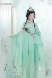 Creative Storytelling in YiTuYu Art Language Vol.7451 Qi Luo Sheng De Xiao Su Su - image 1