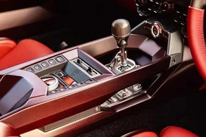 The Stunning Aston Martin Valiant Limited Edition: A True Automotive Masterpiece - image 8