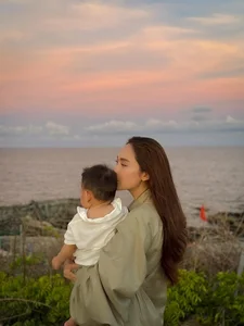 Minh Hằng’s Family Getaway: Playful Moments on Beautiful Phu Quy Island - image 1