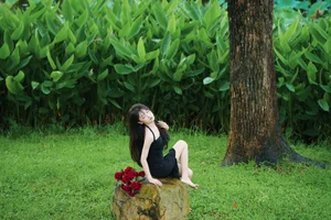 YiTuYu Art Language Vol.7322: Capturing the Grace of Xiao Xiao Yu - image 10