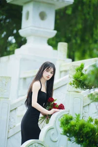 YiTuYu Art Language Vol.7322: Capturing the Grace of Xiao Xiao Yu - image 0