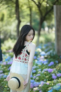 Visual Elegance in YiTuYu Art Language Vol.7293 with Shi Yuan - image 5