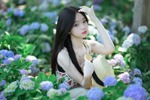 Visual Elegance in YiTuYu Art Language Vol.7293 with Shi Yuan - image 0