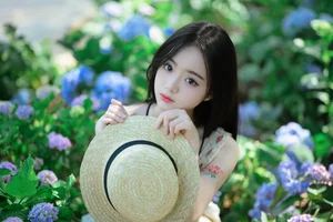 Visual Elegance in YiTuYu Art Language Vol.7293 with Shi Yuan - image 8