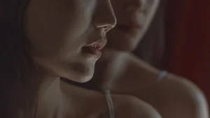 Stunning Visuals in YiTuYu Art Language Vol.6253 with Yan Shi Yi - image 3