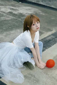 Captivating Artistic Expression: YiTuYu Art Language Vol.4632 - Yan Li Er Salter Portrait Series - image 0