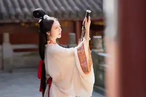 Yan Ru Yu's Timeless Hanfu Elegance: Discover YiTuYu Art Language Vol.8693 - image 9