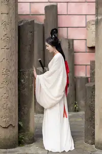 Yan Ru Yu's Timeless Hanfu Elegance: Discover YiTuYu Art Language Vol.8693 - image 2