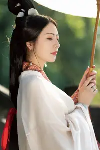 Yan Ru Yu's Timeless Hanfu Elegance: Discover YiTuYu Art Language Vol.8693 - image 1