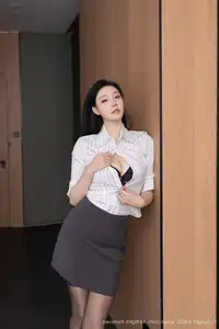 XiuRen No.10623 An Ran: Irresistible Allure of a Modern Office Lady in Seductive OL Attire - image 25