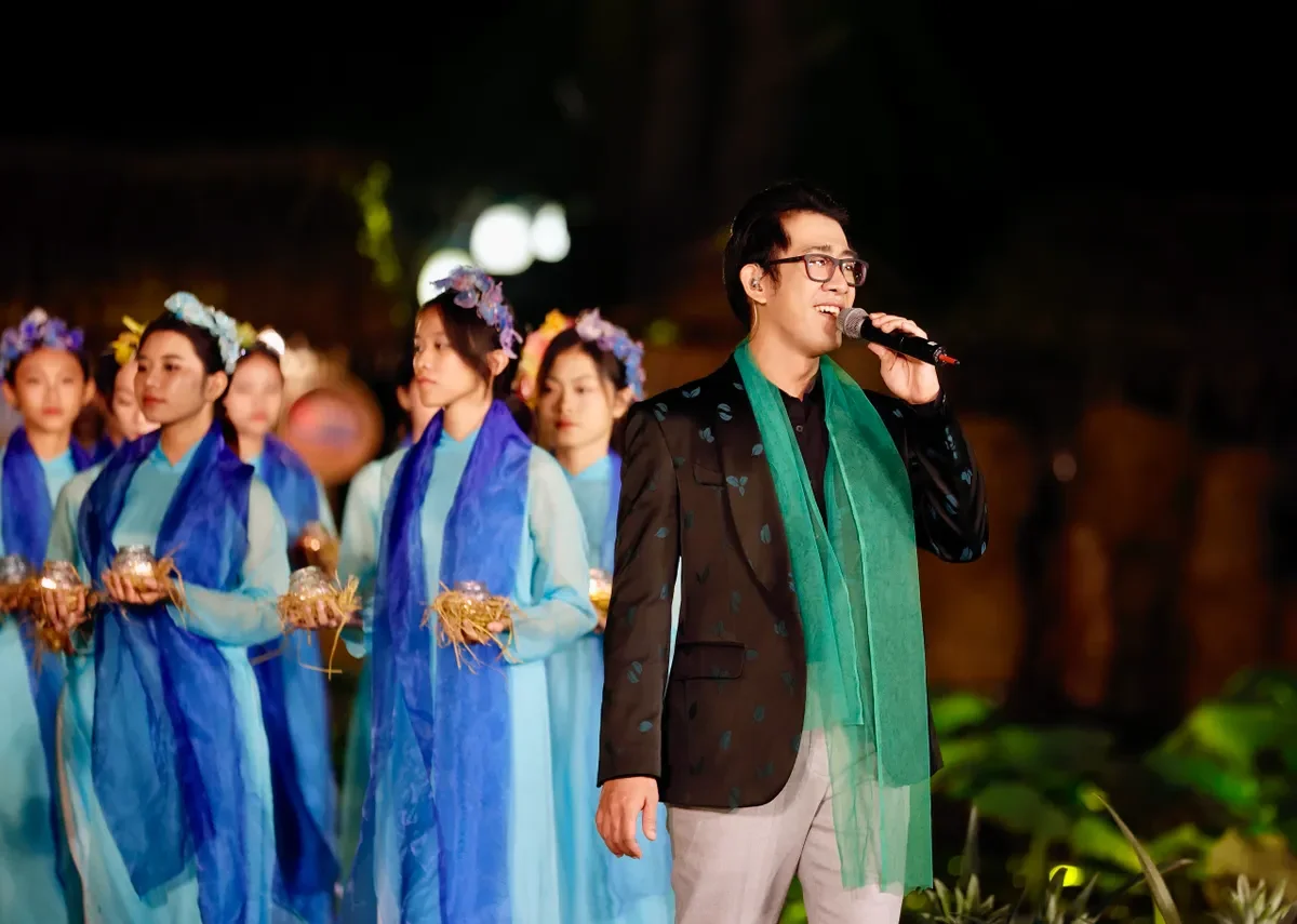 Designer Minh Hạnh and Singer Khang Ngọc: A Journey Honoring Ethnic Culture Through Vietnamese Art
