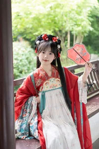 Capturing Charisma: Xiao Zhang Bu Pang in Art Language Vol.6472 - image 12