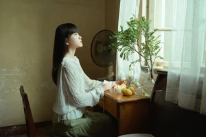 YiTuYu Art Language Vol.10086: Stunning 36P Photo Collection Featuring A Meng De Hu Ya - image 3
