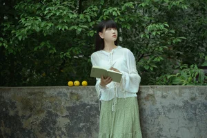 YiTuYu Art Language Vol.10086: Stunning 36P Photo Collection Featuring A Meng De Hu Ya - image 17