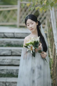 Visual Narrative of Zhai Xing Xing Gei Ni Ya in Art Language Vol.5577 - image 15