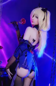 Unveiling the Mysterious Beauty of Fischl Genshin Impact through Coser Hidori Rose's Ultimate Transformation - image 0