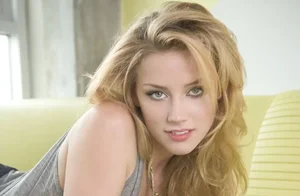 Celebrating the Top 10 Most Beautiful Women in the World Today - image 5
