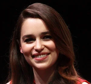 Celebrating the Top 10 Most Beautiful Women in the World Today - image 9