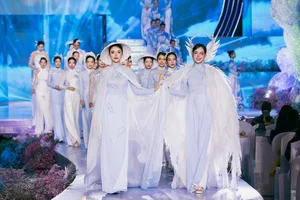 Miss Vietnam Icons Bao Ngoc, Tieu Vy, and Thanh Thuy Radiate Elegance in Traditional Ao Dai - image 2
