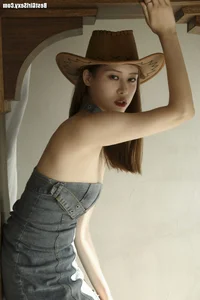 YiTuYu Art Language Vol.4106 Featuring Chenaling_cl: An Exploration of Contemporary Portraiture and Visual Aesthetic - image 25