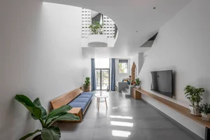 30+ Creative Skylight Designs for Modern Tube Houses: Enhancing Natural Light and Ventilation - image 20