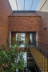30+ Creative Skylight Designs for Modern Tube Houses: Enhancing Natural Light and Ventilation - image 11