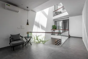 30+ Creative Skylight Designs for Modern Tube Houses: Enhancing Natural Light and Ventilation - image 2
