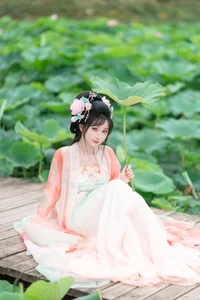 YiTuYu Art Language Vol.7685 Qi Luo Sheng De Xiao Su Su - image 2