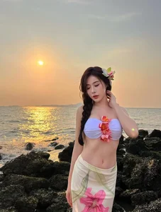 Stunning Thai Beauty Trends: Bold Bikini Fashion and Summer Style Inspiration - image 6