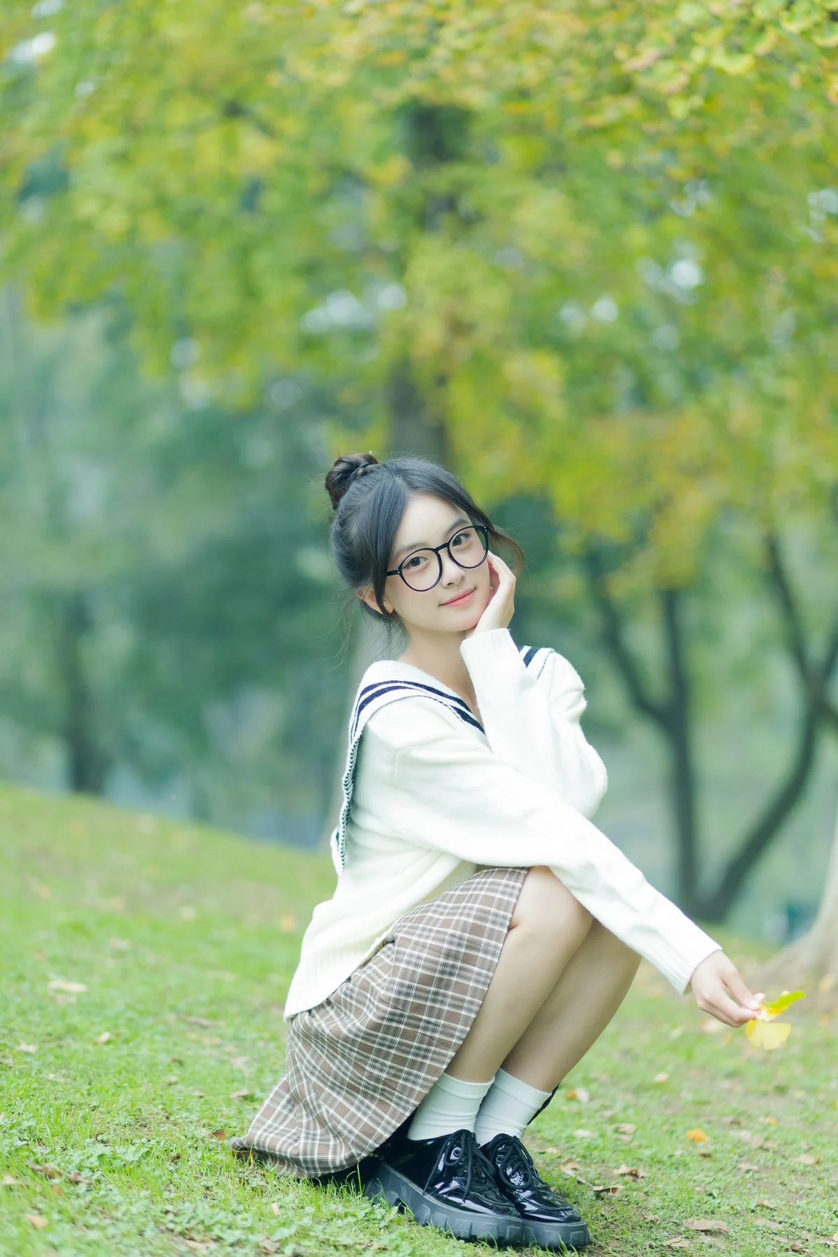 YiTuYu Art Language Vol.5965: Elegant Portrait Gallery Featuring Xi Xi