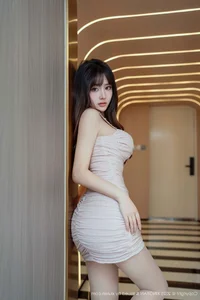 Elegant Fashion Portrait Collection: Shen Nan Xi RuRu in XingYan Star Face Vol.424 – 72 High-Resolution Professional Photos - image 8