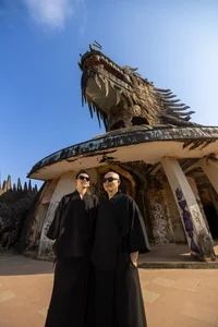 Fashion and Heritage: Vu Ngoc and Son's Artistic Journey Through Hue - image 9