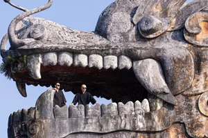Fashion and Heritage: Vu Ngoc and Son's Artistic Journey Through Hue - image 8