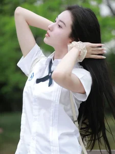 The New Xiao Long Nu: 24-Year-Old Actress Takes on the Iconic Martial Arts Role - image 1