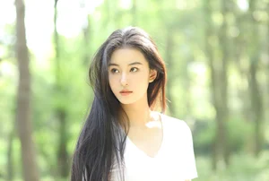 The New Xiao Long Nu: 24-Year-Old Actress Takes on the Iconic Martial Arts Role - image 10