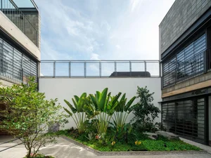 Innovative Art Studio Design: Maximizing Creativity on a 7x28m Urban Plot - image 20