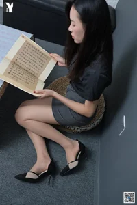 IESS Leg Model Stockings Gallery - Calligraphy Instructor Little Me - image 12