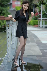 Elegant Outdoor Photography: Xiao Jie in the IESS Beauty on the Bridge Series - image 72