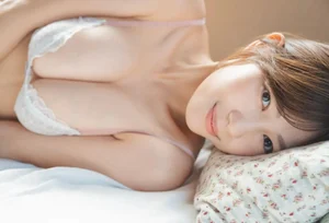 Stunning Portrait Photography of Yuuri Kouchi: FRIDAY Monthly Girl 042 Part 02 Collection - image 2