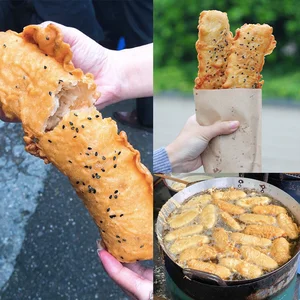 Striker Nguyễn Xuân Son Shares His Favorite Rich and Savory Vietnamese Street Food Delicacies - image 8