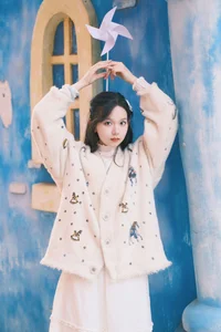 Exploring Modern Aesthetics in YiTuYu Art Language Vol.6334 with Xiao Tang Yuan - image 3