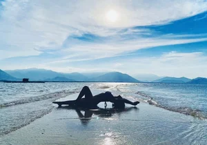Discover the Magical Sandbar Path of Diep Son Island in Khanh Hoa - image 1
