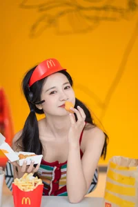 Sophisticated Portraits: YiTuYu Art Language Vol.7486 Cheng Zi Shu - image 15