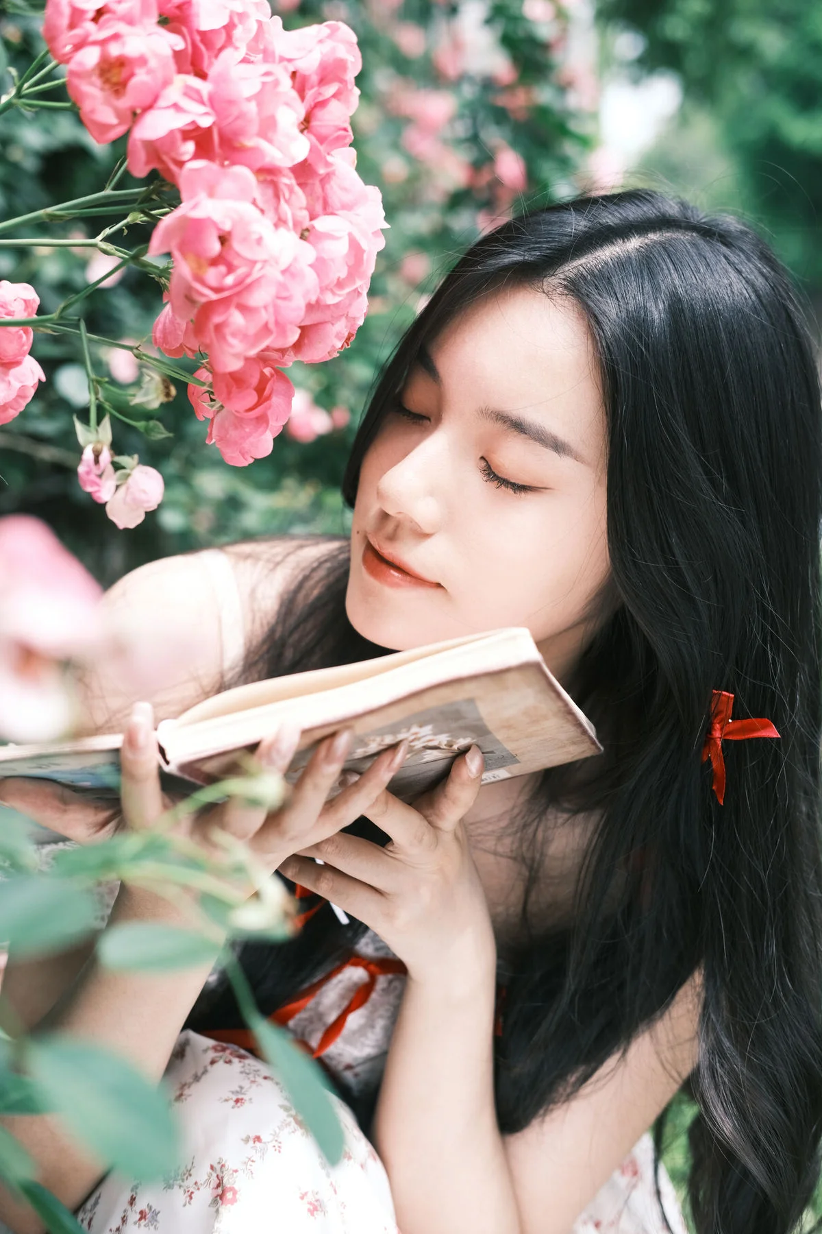 YiTuYu Art Language Vol.7101 Featuring the Elegant Jing Jing Jing