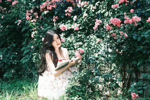 YiTuYu Art Language Vol.7101 Featuring the Elegant Jing Jing Jing - image 3