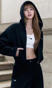 Lisa BLACKPINK Shares Essential Wellness Secrets Ahead of the Met Gala 2026 - image 5