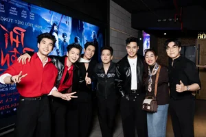 HIEUTHUHAI vs. Vo Dien Gia Huy: The Ultimate Red Carpet Face-Off for the Title of Fashion King - image 2